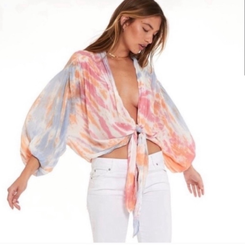 Young, fabulous & broke tie front blouse size M GUC